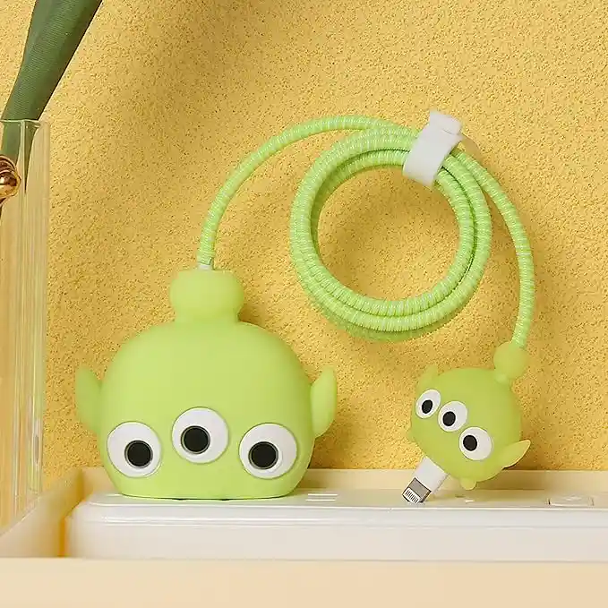 Protector De Cable + Protector De Cargador. Modelo: Marciano Toy Story