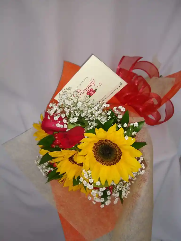 Bouquet De Rosas Y Girasoles
