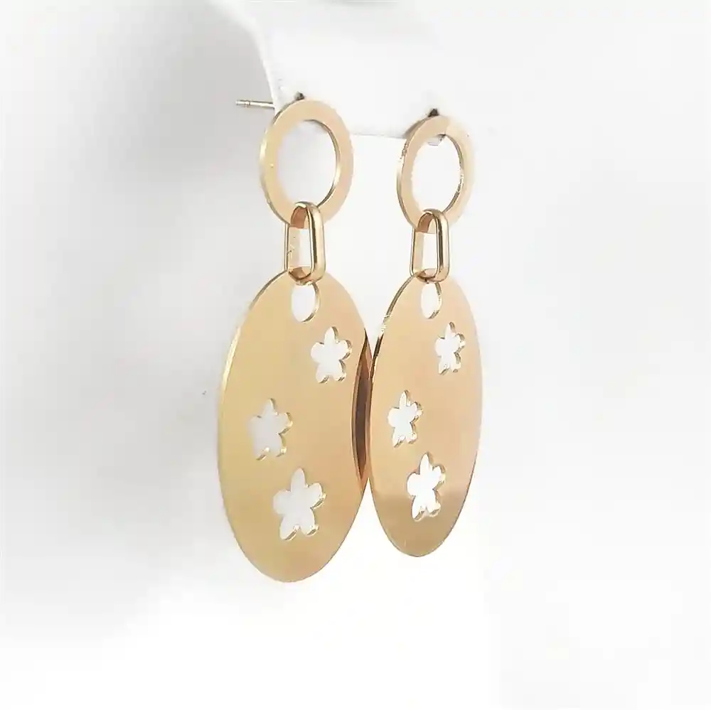 Aretes En Acero Diseño Gota Tres Estrellas