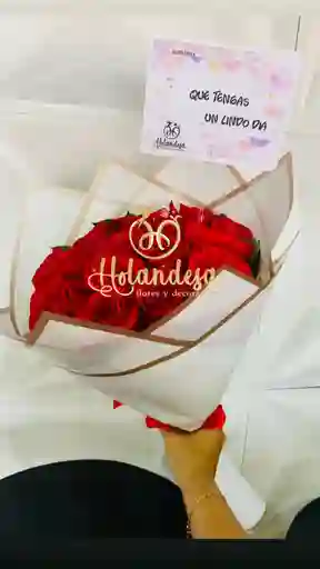 Bouquet 20 Rosas Rojas, Envuelto En Papel Coreano