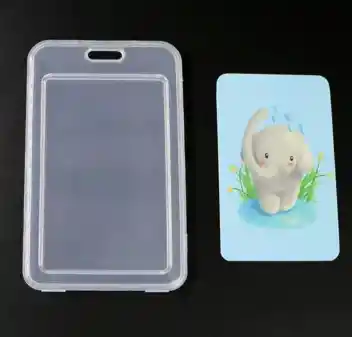Porta Carnet Plastico Con Cuerda Decorativa
