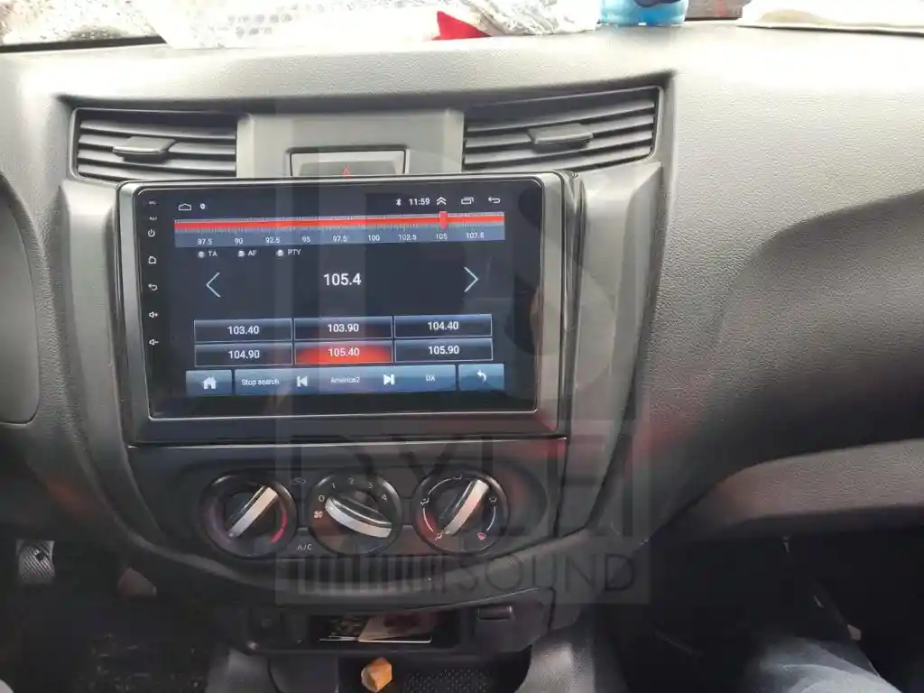 Radio Tipo Original Nissan Navara-frontier 10" 2015+ Carplay 2gb Ram + 32gb Rom