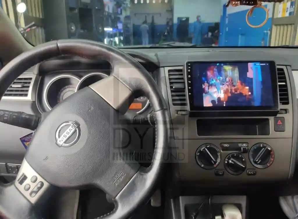 Radio Tipo Original Nissan Tiida Carplay 2gb Ram + 32gb Rom