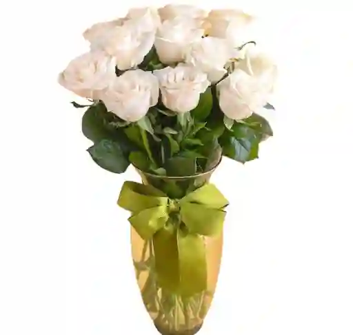 Flores De Rosas Blancas En Jarrón De Cristal