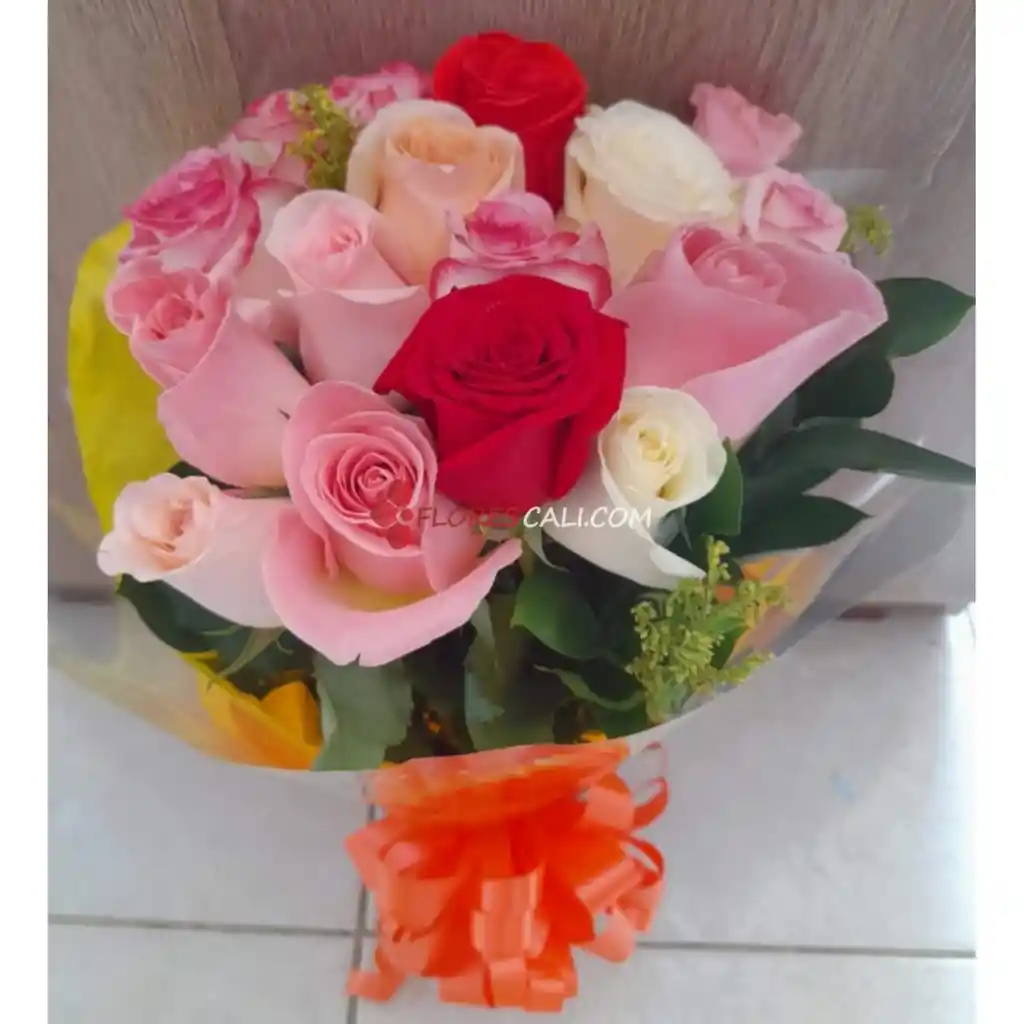 Bouquet De Rosas Surtidas
