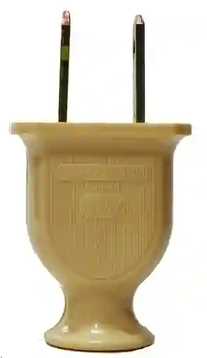 Clavija Electrica Economica Marfil