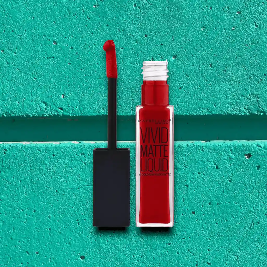 Labial Cremoso Vivid Matte Liquid Maybelline 35 Rebel Red