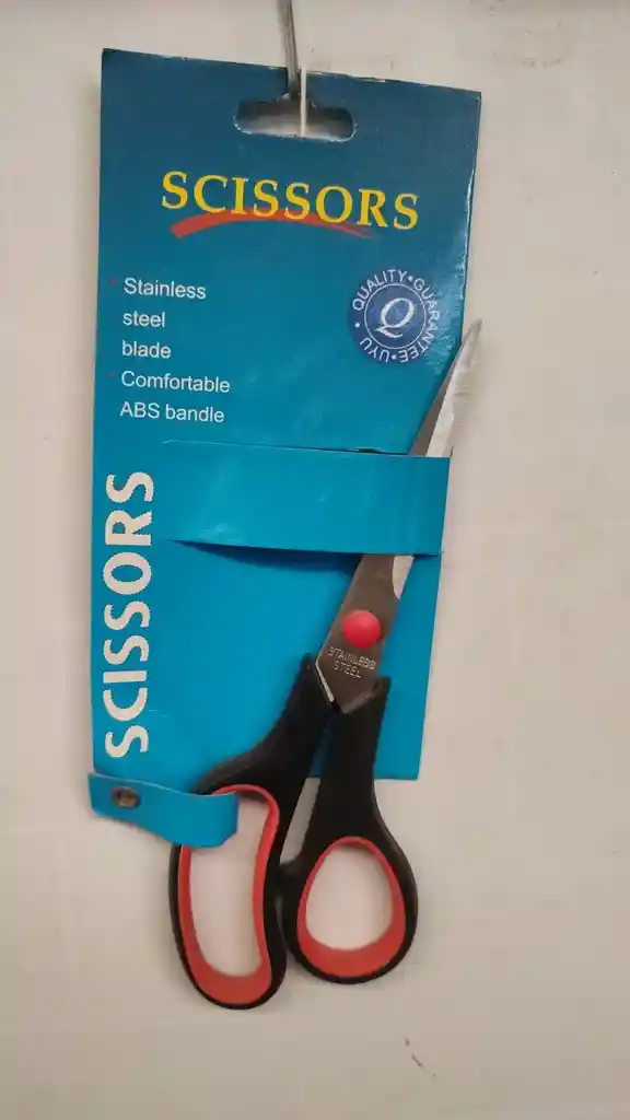 Tijera Scissor 7.5. Medidas Largo 19 Cm, Ancho 6 Cm