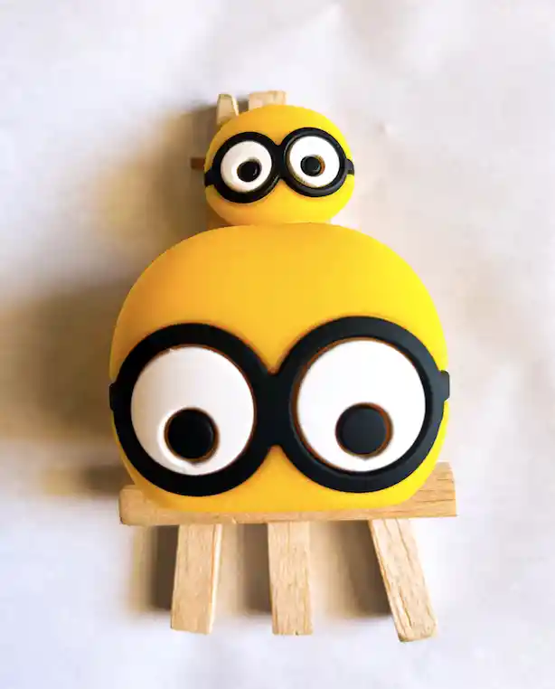  Protector Cargador iPhone 20 W Minions 