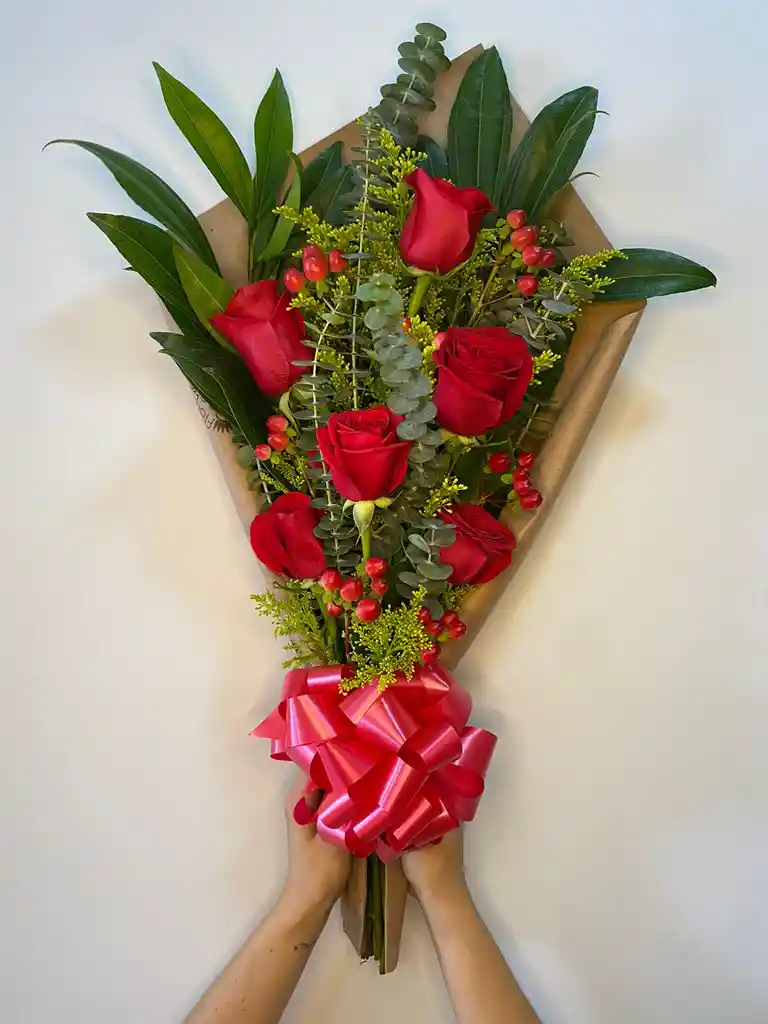 Bouquet Tradicional Rosas X 6 Tallos