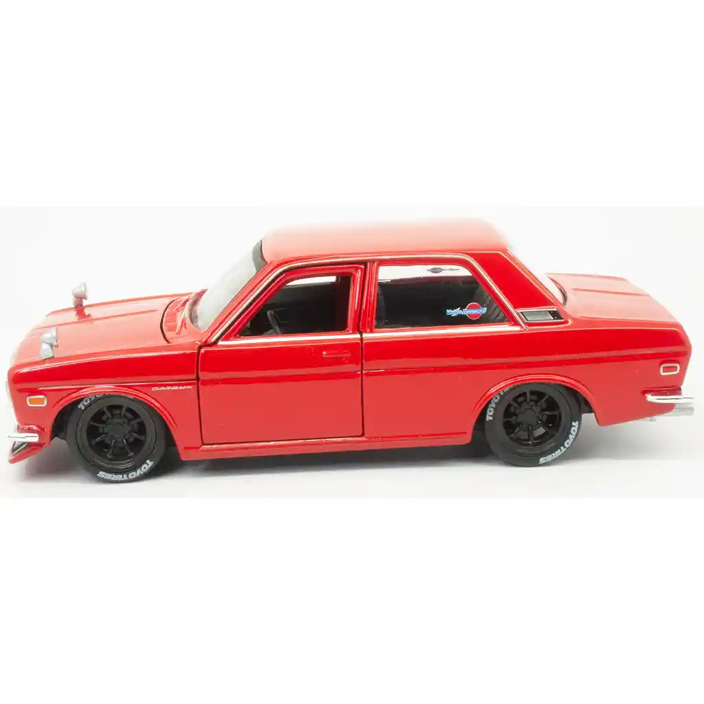 Carro A Escala 1/24 1971 Datsun 510 Rojo Para Armar