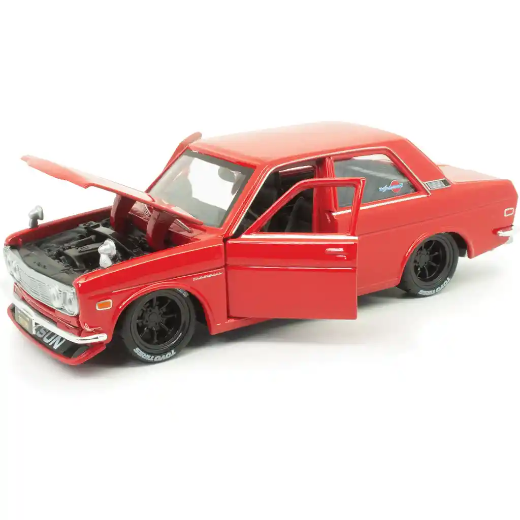 Carro A Escala 1/24 1971 Datsun 510 Rojo Para Armar