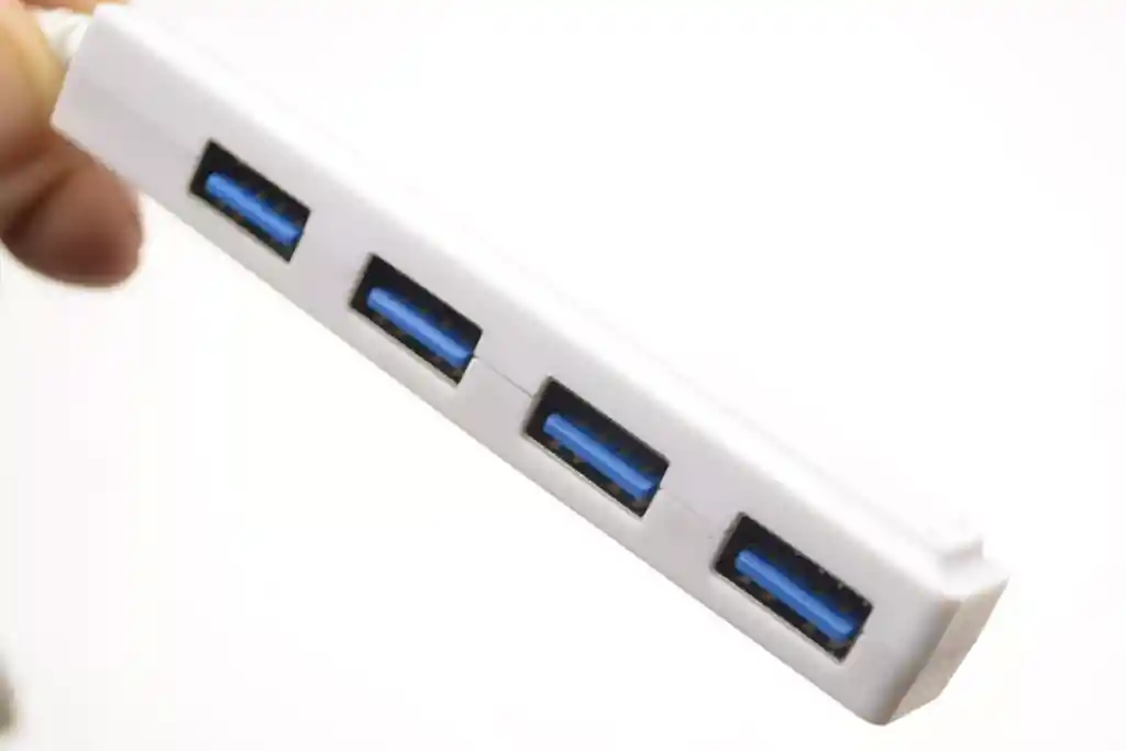 Hub Adaptador Usb Tipo C De 4 Puertos Para Mac Y Windows
