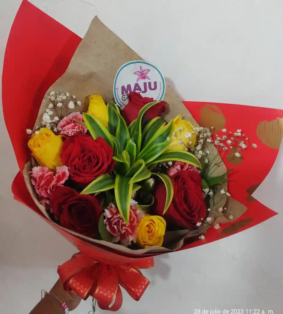 Bouquet De Rosas