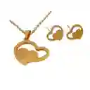 Juego De Aretes Y Collar En Acero Diseño Corazón Con Figura