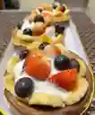 Mini Bowl De Waffle Con Crema Y Frutas