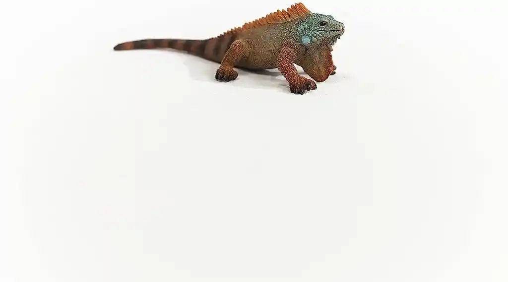 Figura De Animales Iguana Colección Pintado A Mano