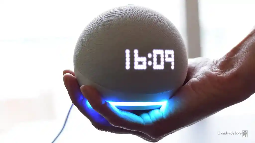 Alexa Echo Dot 5 Generación Pantalla Integrada Reloj Blanco