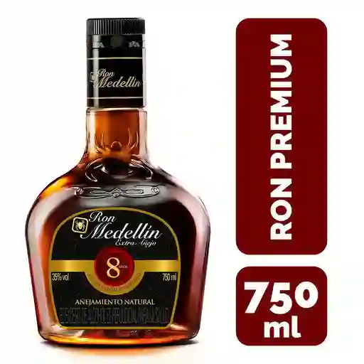 Ron Medellin 8 Años 750
