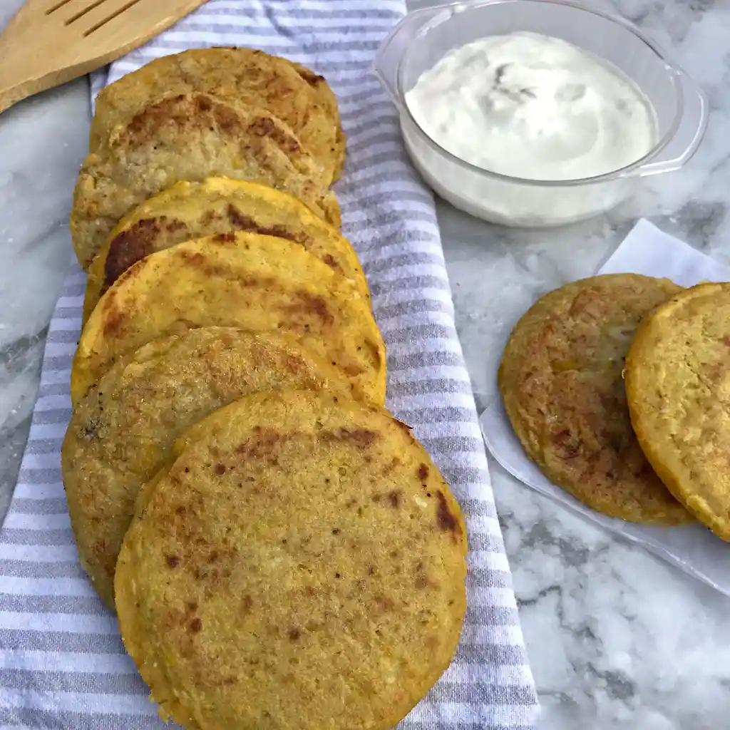 Arepas De Plátano Maduro Sin Queso