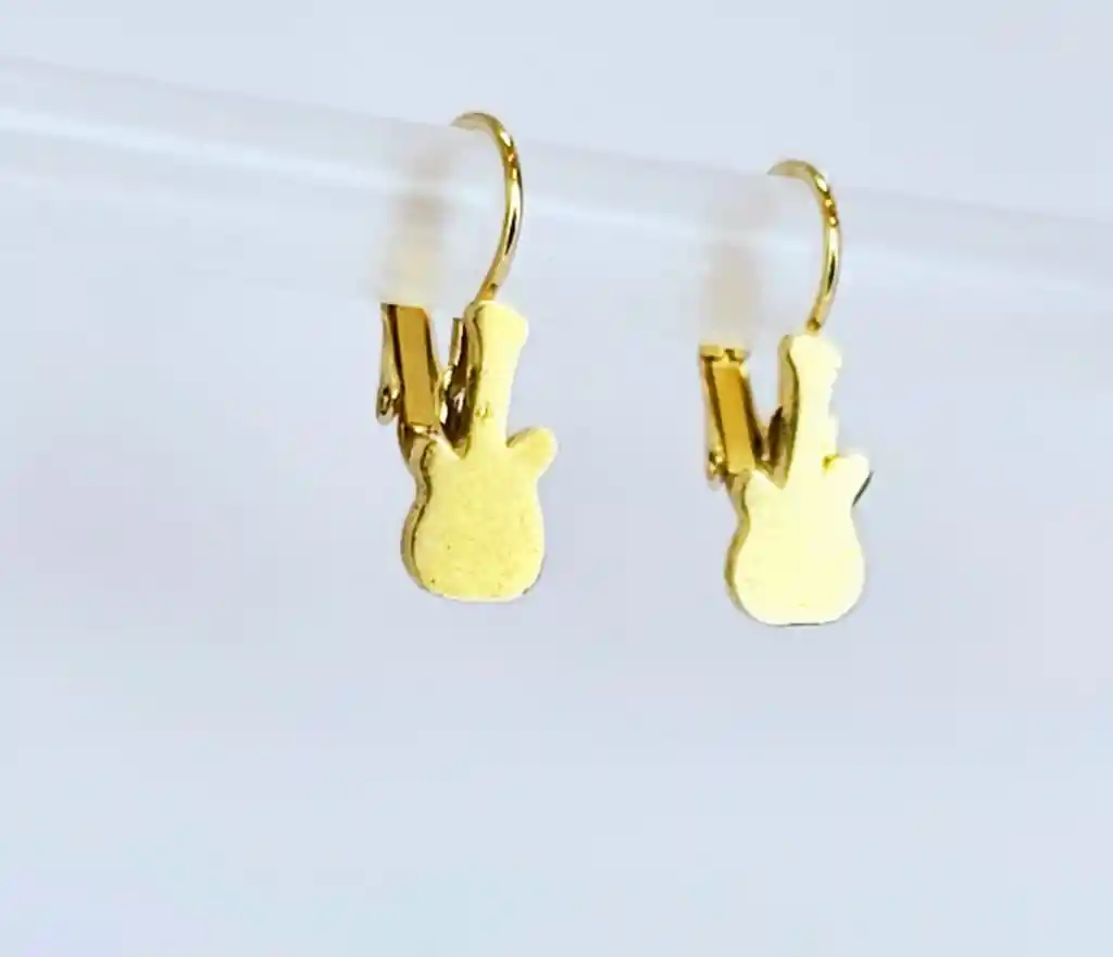 Arete Con Gancho En Acero Diseño Guitarra