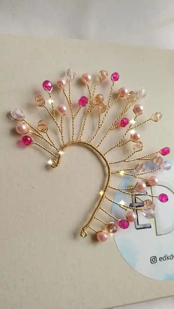 Ear Cuff Pink