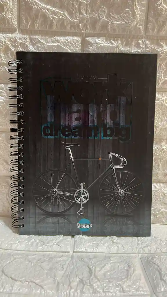 Cuaderno 5 Materias Grande Cuadriculado Desing