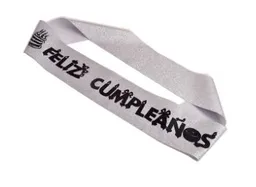 Banda Plateada De Tela Con Letrero De Feliz Cumpleaños Para El Cuerpo