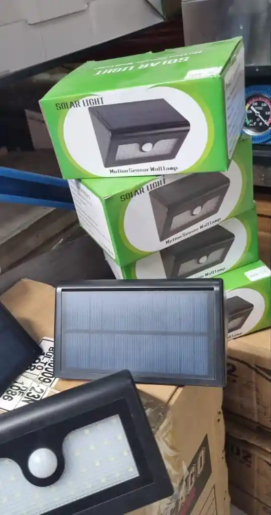 Lampara Solar Sensor De Movimiento Y Luz 4w Yg 840