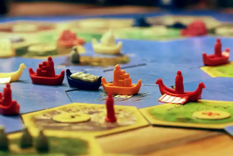 Juego De Mesa Catan (expansión) Piratas Y Exploradores