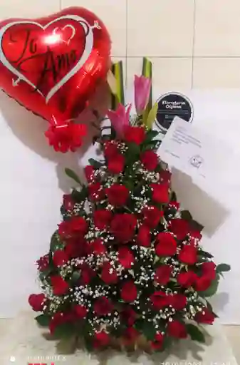 Ramo Tradicional Rosas Rojas Y Lirios