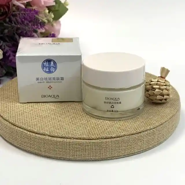 Crema Facial Blanqueadora Bioaqua