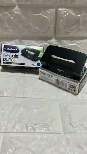 Perforadora Dos Huecos Studmark St-04505