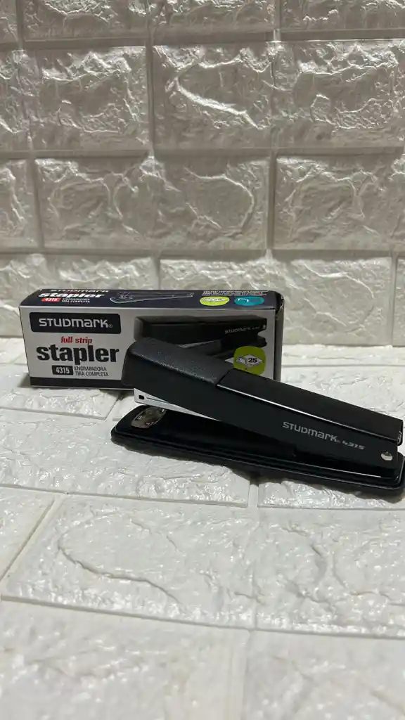 Cosedora Studmark 4315