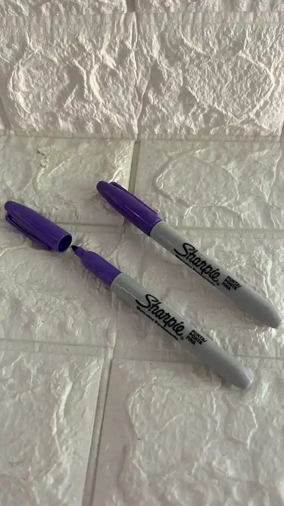 Sharpie Morado Delgado Permanente
