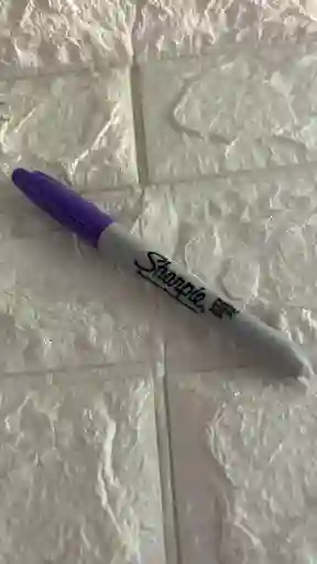 Sharpie Morado Delgado Permanente