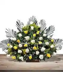 Ramo Funebre Abanico En Rosas