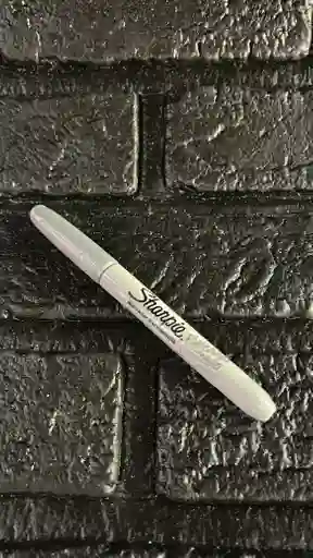 Sharpie Plateado Delgado Permanente