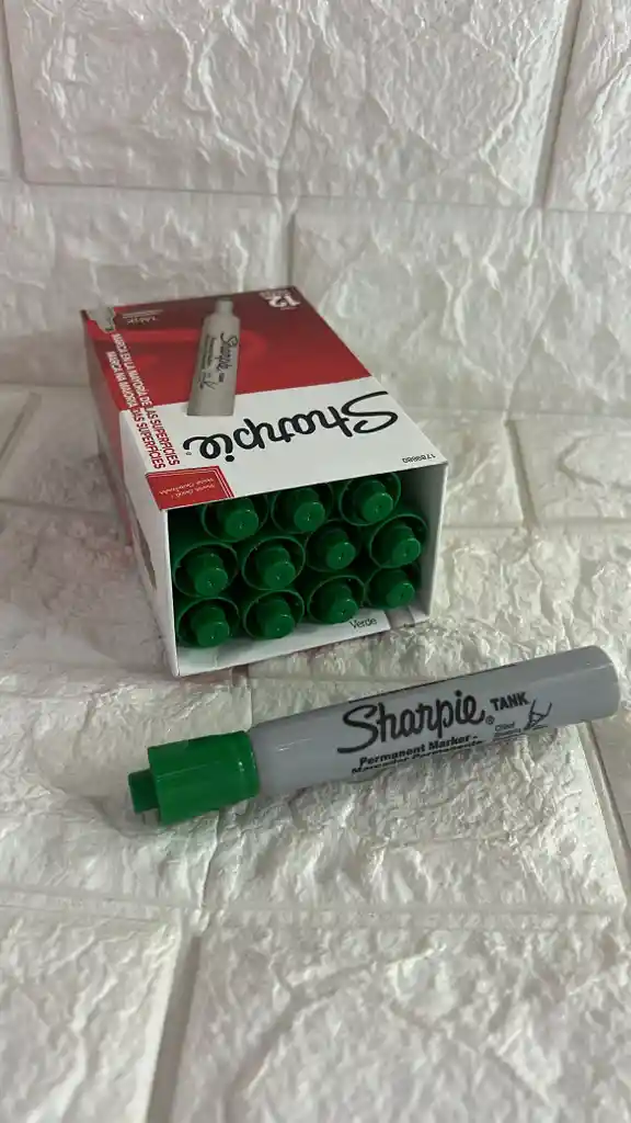 Sharpie Verde Grueso Permanente Tank X12 Unidades