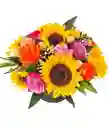 Flores En Caja Con Girasoles Y Chocolates