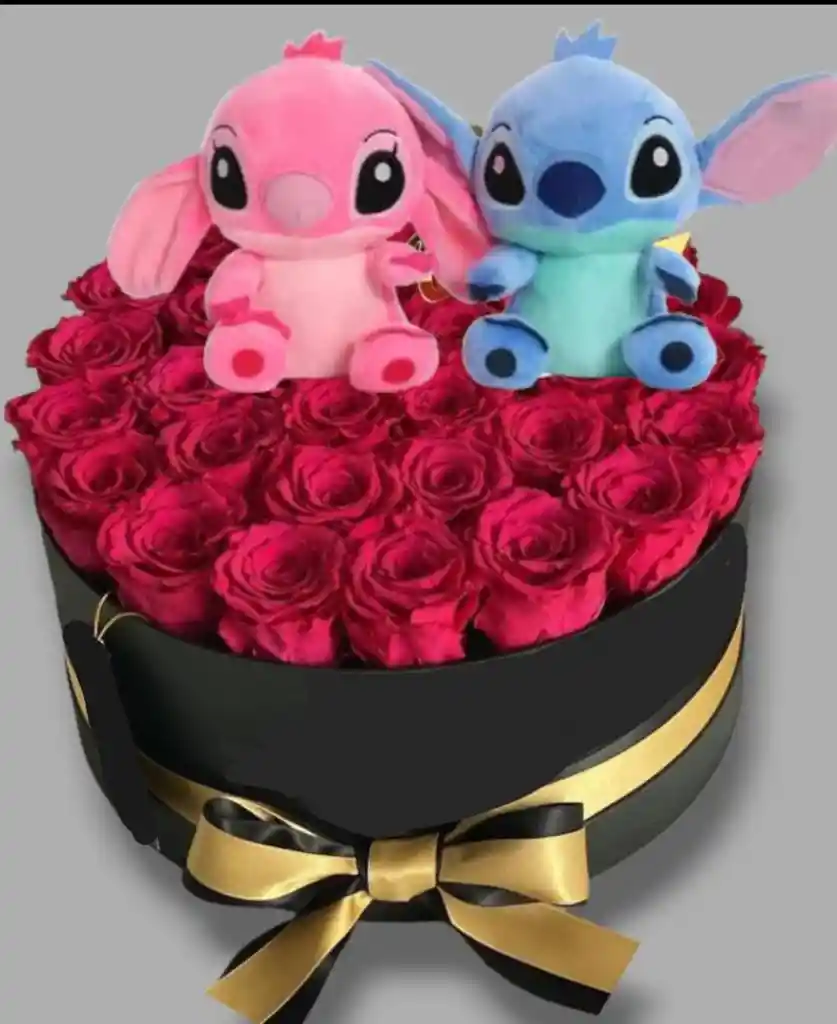 Rosas En Cilindro Stitch Y La Novia