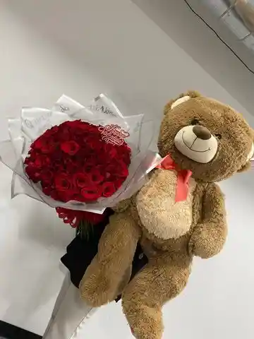 Rosas Buchonas Y Peluche