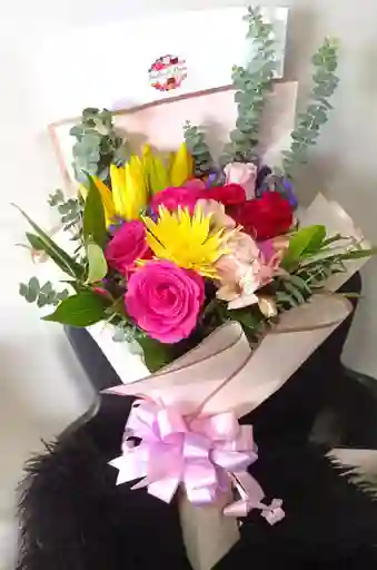 Bouquet De Flores Tropicales