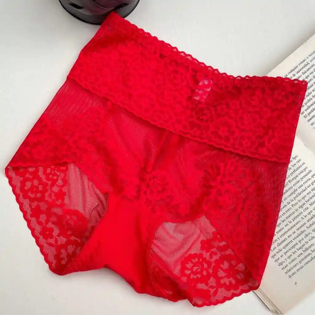 Talla M Panty Leticia Roja