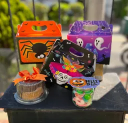 Regalo Caja, Torta Y Dulces Halloween