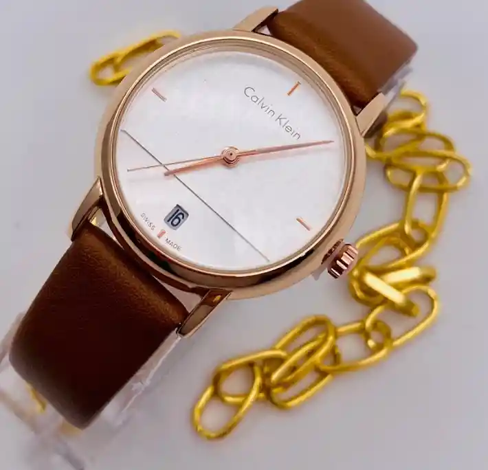 Reloj Pulsera En Cuero Para Mujer Analógico Calvin