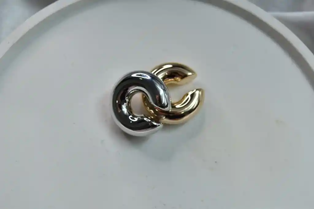 Earcuff Chuncky Mediano Plateado
