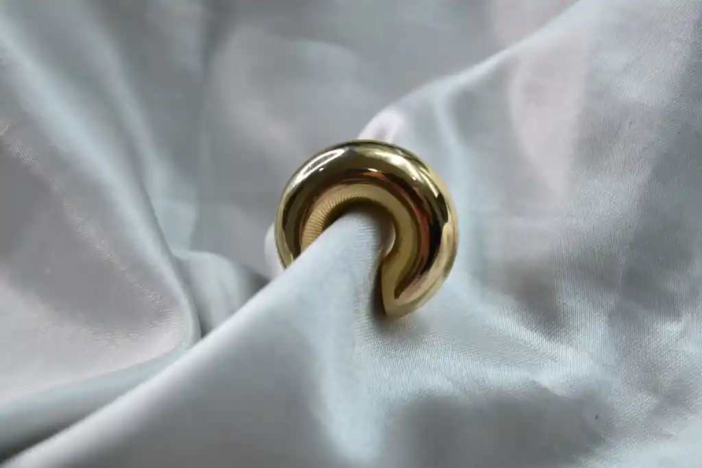 Earcuff Chuncky Mediano Dorado