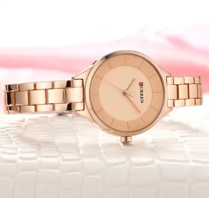 Reloj Pulso Acero Analógico Curren Original Para Mujer Rosado Metalizado