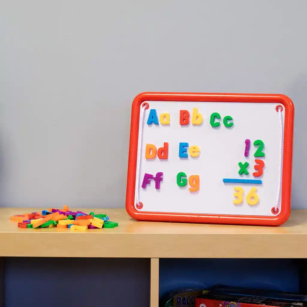 Kit De Tablero Magnético Con Números Y Letras Niños Adultos